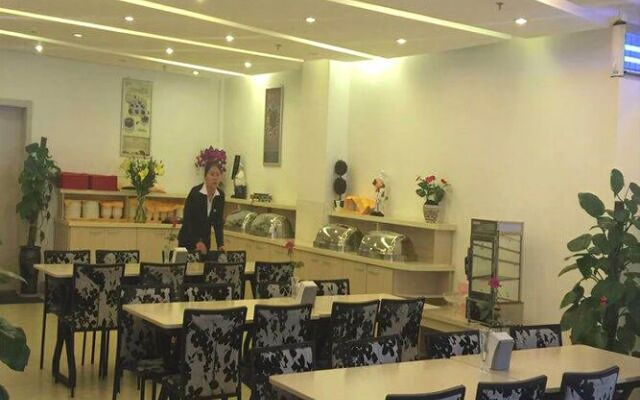 Fairyland Hotel Kunming East Station Branch
