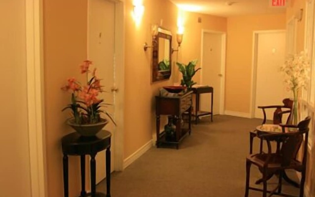 Orchid Inn and Ginger Restaurant