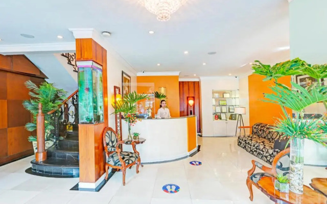 Townhouse Oak VIP Suites