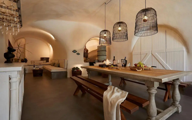 Arxegono Cave Houses Santorini