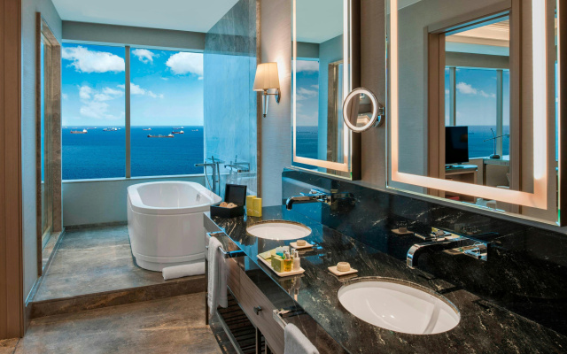 Renaissance Polat Istanbul Hotel