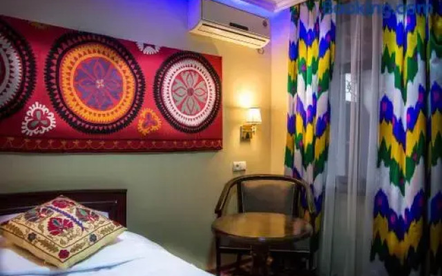 Jahongir Guest House