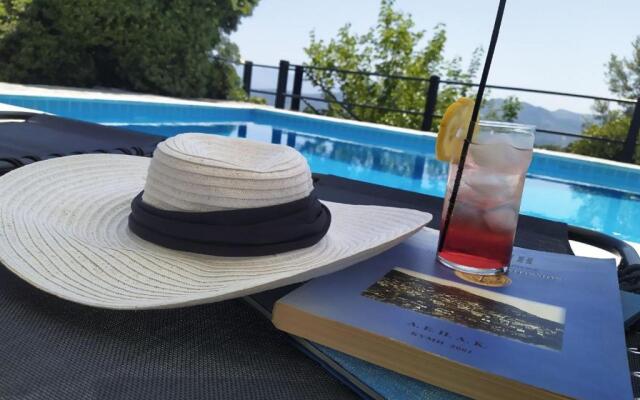 Villa VERA - private villa for 8 guests with pool