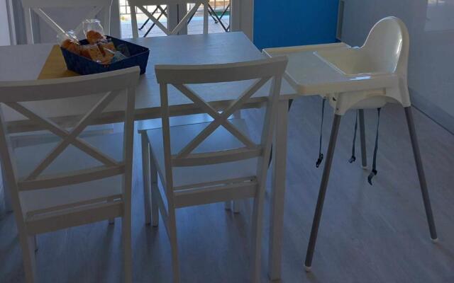 ANCORA vicino al mare by BluDiPietraLigure
