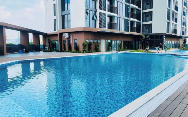 Eco Green Saigon - Free Gym & Pool