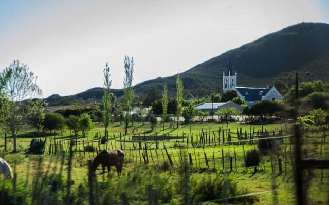 Karoo Art Hotel