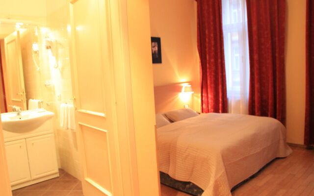 City Lounge Hotel