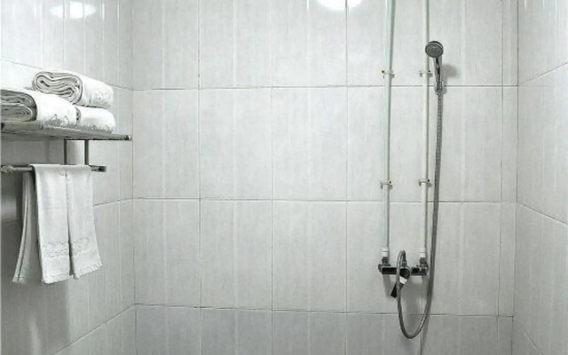 Yangguang Express Hotel