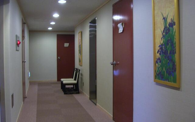 Kaminarimon Ryokan