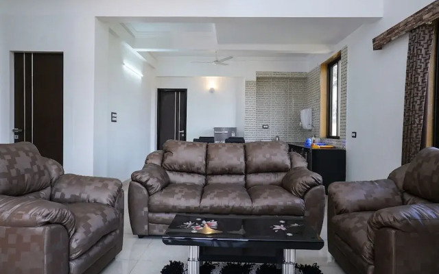 OYO 22738 Home Gorgeous 4BHK Lonavala