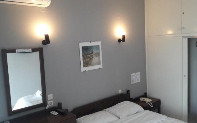 Hotel Avra
