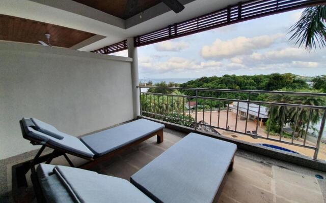 Spacious apartment with Ocean view in Panwa