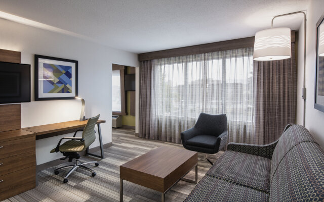 Holiday Inn Express & Suites Saskatoon by IHG