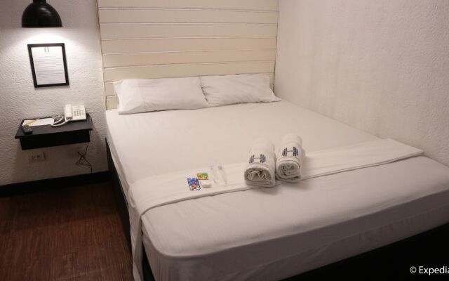 Hayvenhurst Hotel