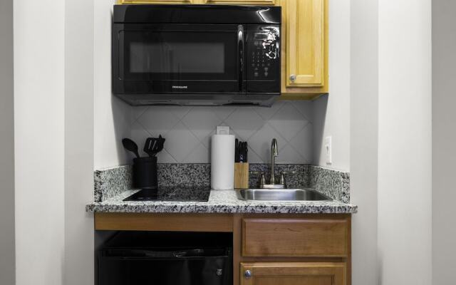 Lakeview Golf Retreat 1BDR Condo 5057