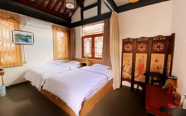 Micro Dust Xiaozhu Homestay (Jianshui Ancient City Small Train Shop) – Guest Rooms – Jianshui