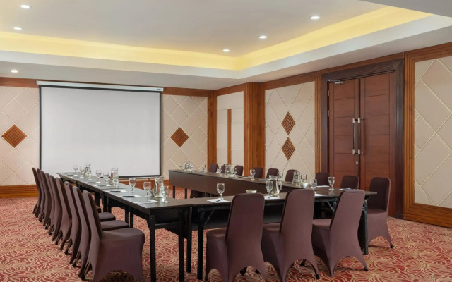 Hotel Santika Premiere Gubeng - Surabaya