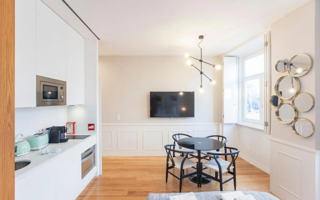 Cute & Bright Flat w/ AC by LovelyStay