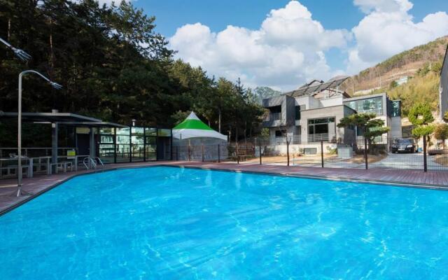 Geoje VIP Pension