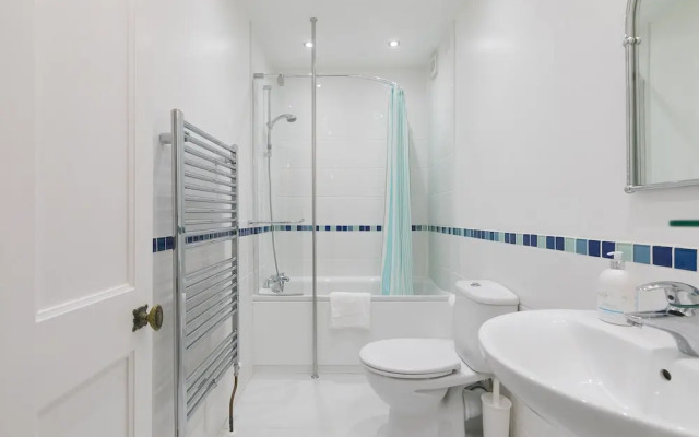 4 Pentowan Court