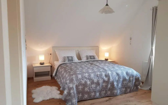 Castle View Nest