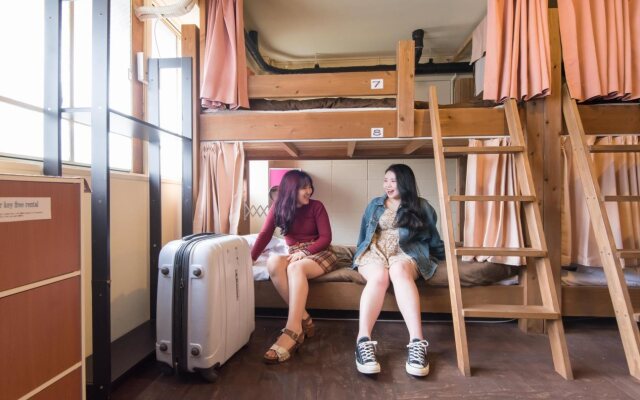 Hostel Q