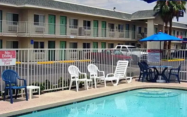 Motel 6 Phoenix Airport