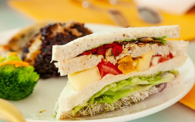 Honeysuckle Family Castle