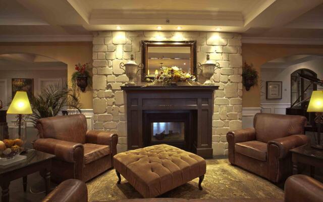 Le St-Martin Hotel & Suites Laval