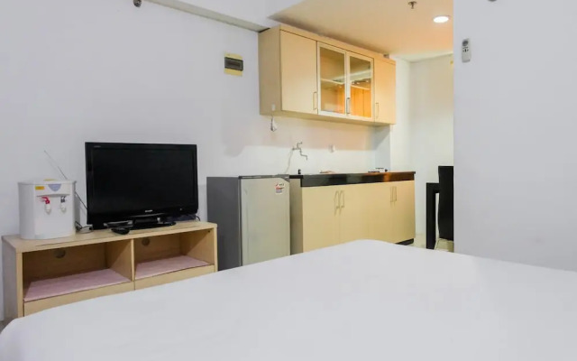 Stylish and Convenient Studio The Habitat Apartment