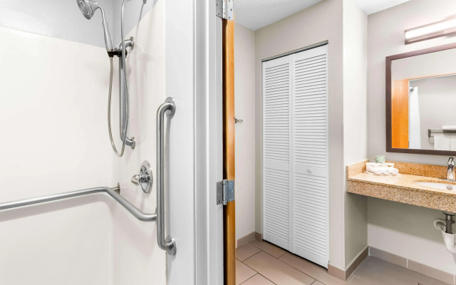 Best Western Oswego Hotel