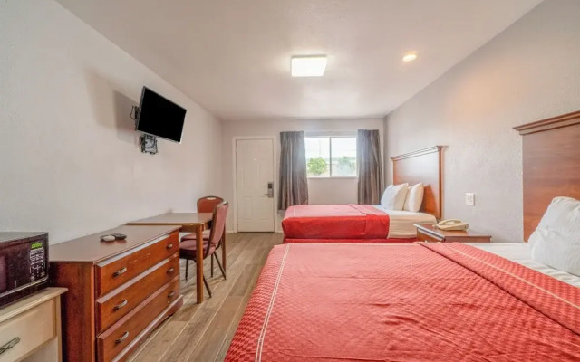 OYO Budget Inn Falfurrias Hwy 281