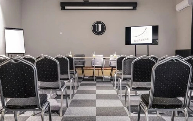 Urban Hotel