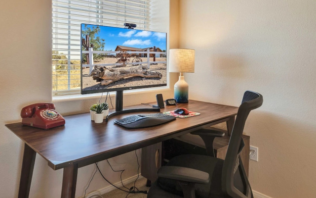 Western Oasis Corral