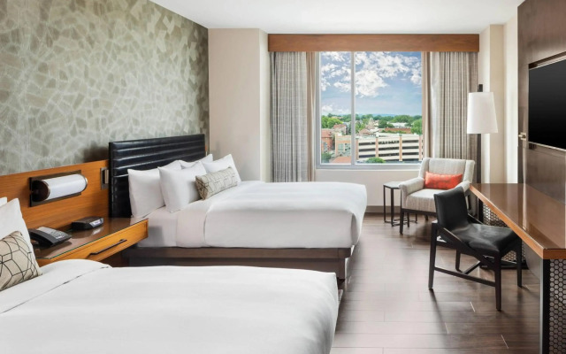 Lancaster Marriott at Penn Square