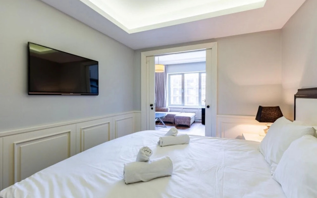 Bright and Cozy Flat Near Taksim Square in Sisli