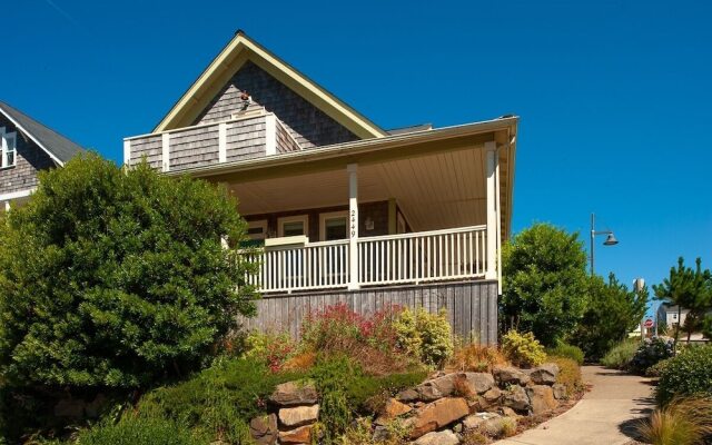 The Black Pearl 3 Bedroom Home