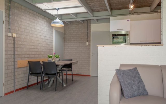 Restyled Bungalow with Dishwasher near Nature Reserve