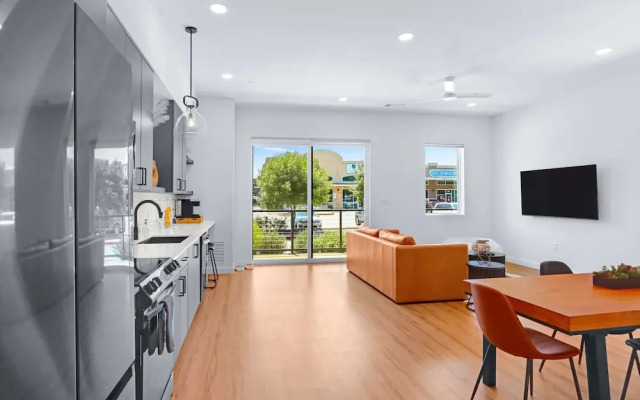 Pure Texas Poolside Oasis Steps to Entertainment