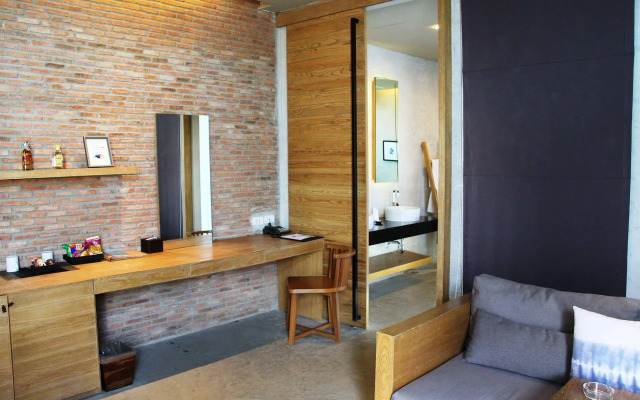 Sea Two Pool Villa Resort