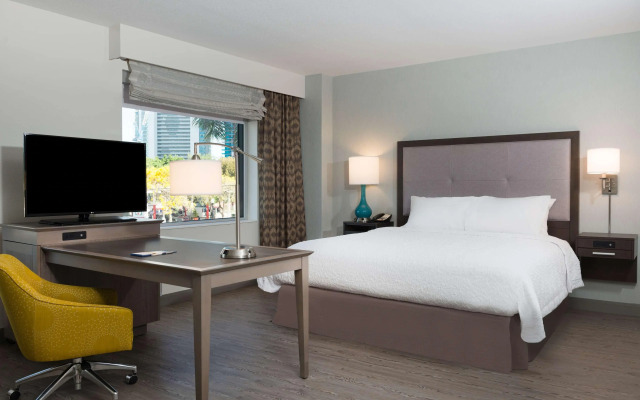 Hampton Inn & Suites Miami Wynwood Design District