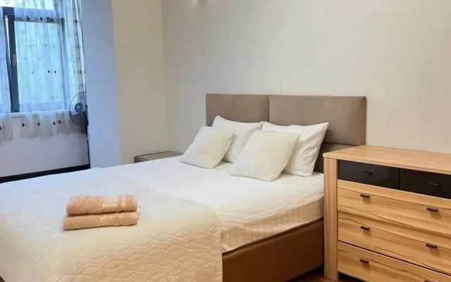 Tolstoy Apart (Толстой Апарт) на улице Лейтейзена 3