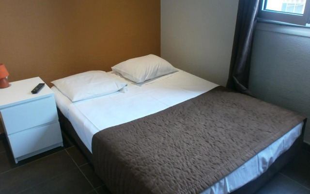 La Fregate Sarl