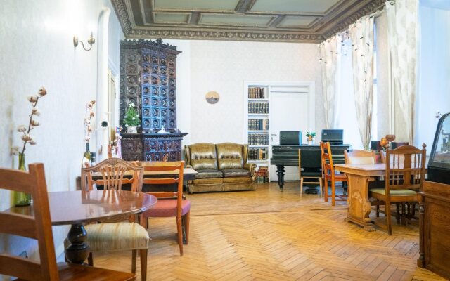 Godart Rooms