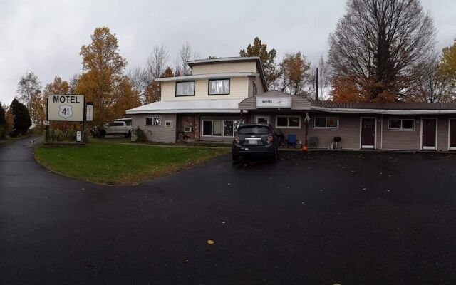 Motel 41