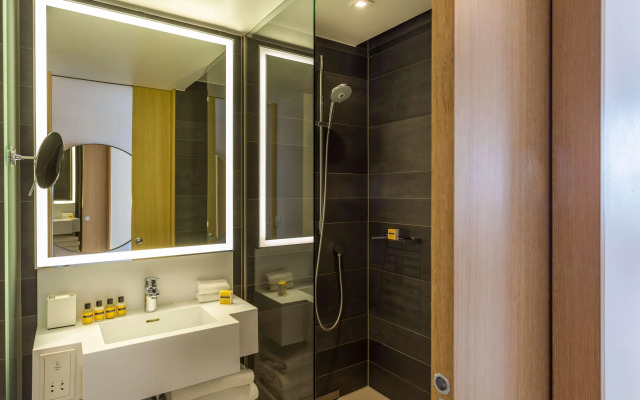 Hyatt Regency Paris Etoile Hotel