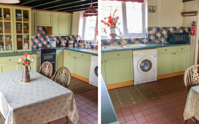 Woodlands Cottage