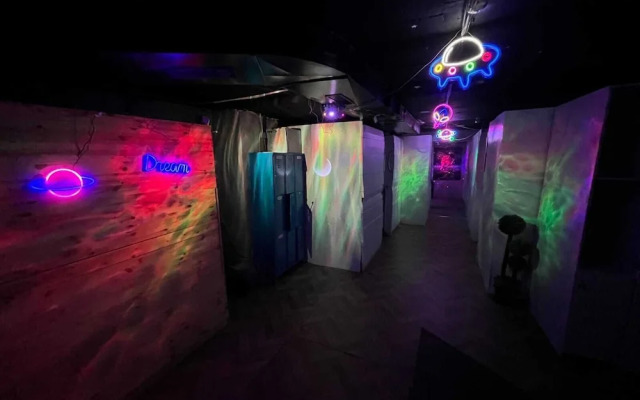 Capsule & Dormitory Space-X