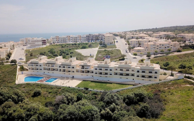 Lagos Bay Plaza Al
