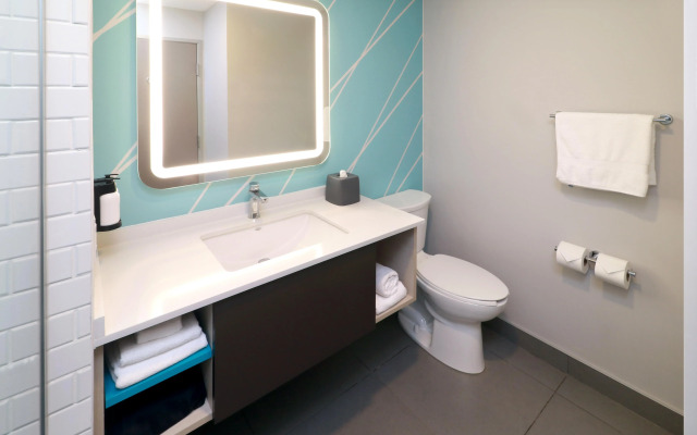 Avid Hotels Tijuana Otay by IHG
